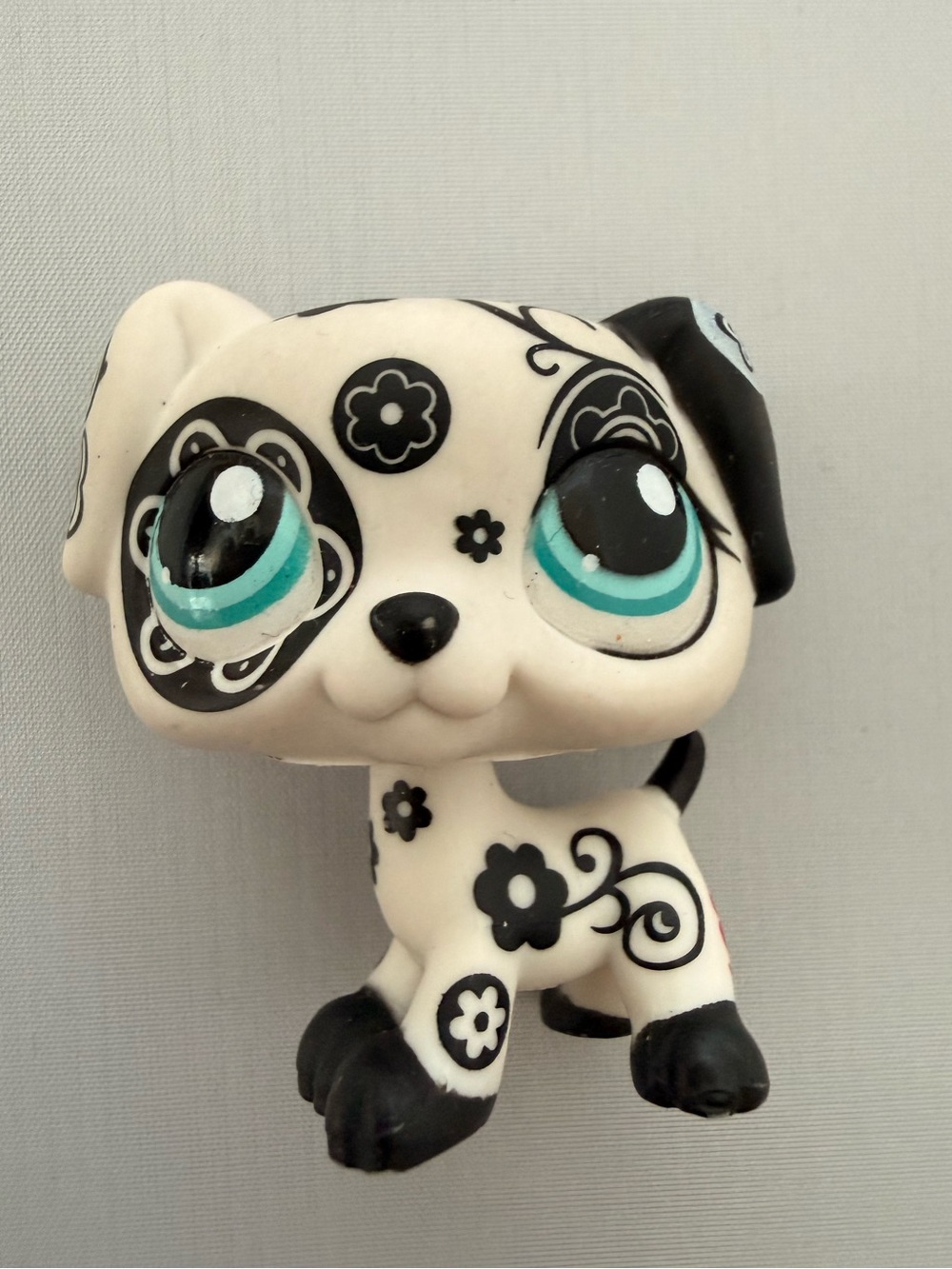 Littlest Pet Shop # 1613 White Black Floral Dalmatian Teal Eyes
